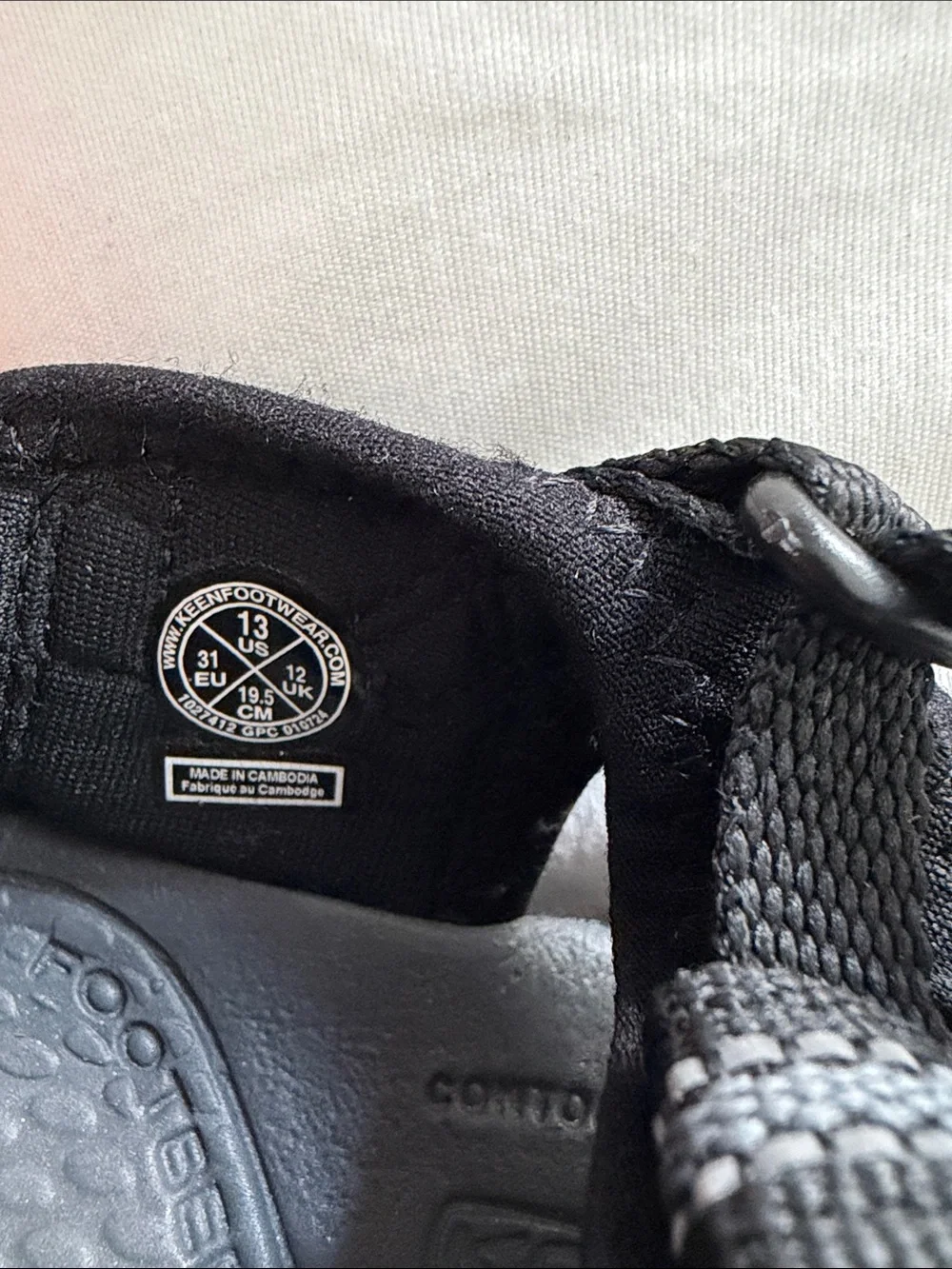 Keen preloved worn